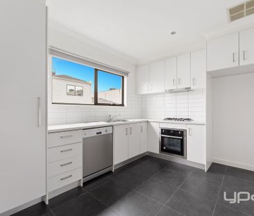 THREE LEVELS OF MODERN STYLISH LIVING! - Photo 3