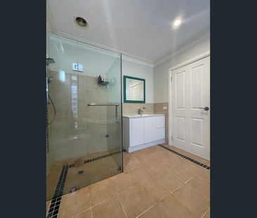 Comfort, Style, and Convenience in the Heart of Keilor East - Photo 4