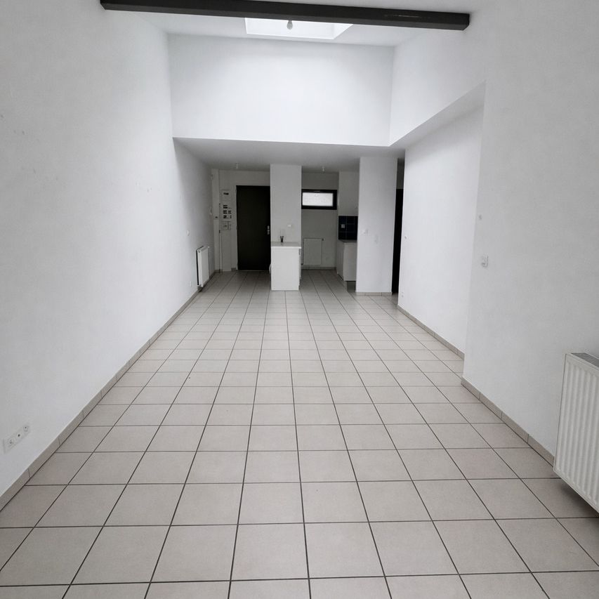 Location Appartement 2 pièces 59m² ROMANS SUR ISERE 26100 - Photo 1