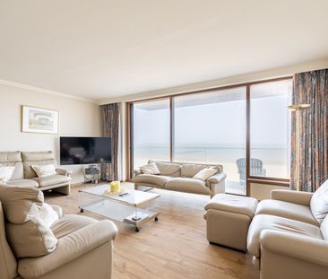 Gemeubeld appartement met frontaal zeezicht aan het Vanbunnenplein - Photo 2