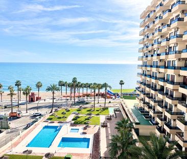 Estudio de alquiler en Avenida Manuel Mena Palma, Cortijo Torrequeb... - Photo 4