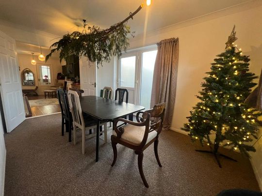 3 bedroom house to rent - Photo 1