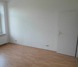 Jößnitzer Str. 141, Wohnung 5 ~~~ Balkon, Tageslichtbad mit Wanne u... - Foto 5