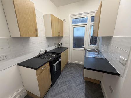 Rosedale Road, Birkenhead - Photo 3