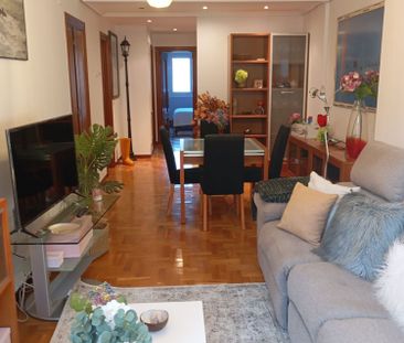 Alquiler de piso en Calle Marqués de Casa Valdés, 7 - Foto 1