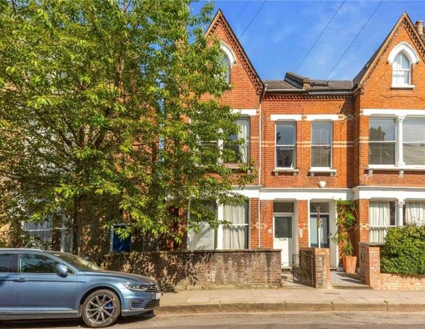 4 bedroom apartment to rent - Photo 1