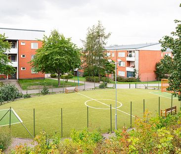 Hjulsta Backar 19, Tensta - Foto 1