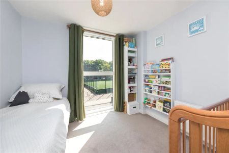 2 bedroom flat in Clerkenwell - Photo 5