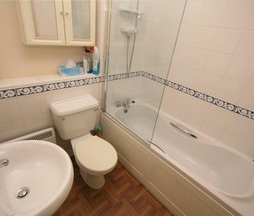 2 bedroom parking to rent - Photo 5