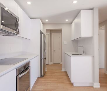 St. Lambert - Photo 1