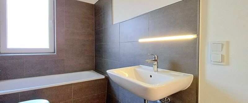 Lichtdurchflutete 3-Zimmer-Wohnung mit Balkon - Foto 1