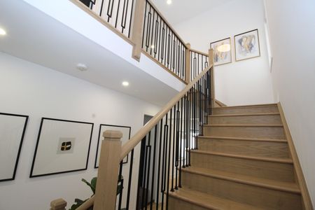 For Lease - 32 McKean Drive, Whitchurch-Stouffville, Ontario - Photo 4