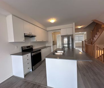 For Lease - 44 Skyridge Drive, Brampton, Ontario - Photo 3
