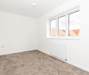 2 bedroom semi-detached house to rent - Photo 5