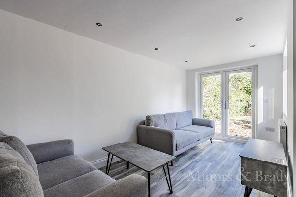 5 bedroom semi-detached house to rent - Photo 1