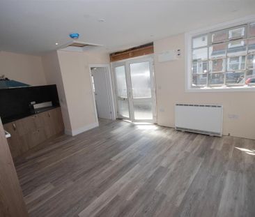 2 bedroom bungalow to rent - Photo 1