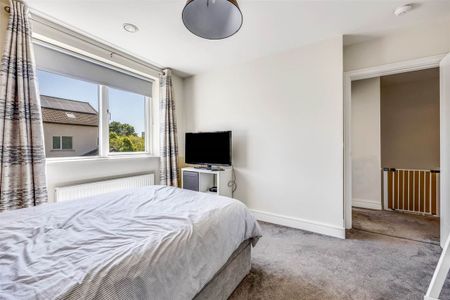 17 Larkfield View, Clay Farm, Leopardstown, Dublin 18, County Dublin - Photo 5