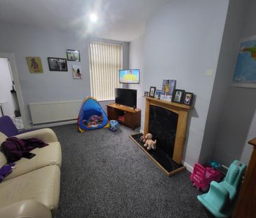 2 bedroom terraced house to rent - Photo 5