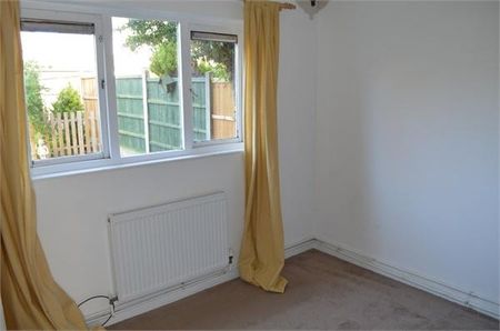 1 bedroom maisonette to rent - Photo 2