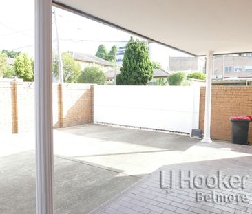Five Bedroom House with Double LUG in Heart of Belmore! - Photo 6