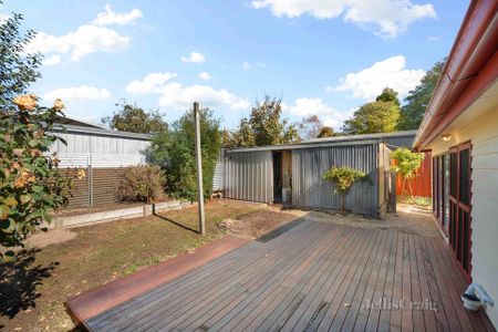 220 Humffray Street North, Ballarat East - Photo 2