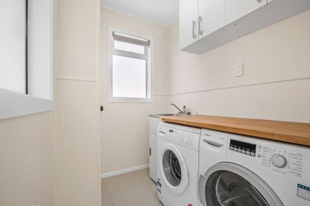 Tidy Family Home - Photo 5