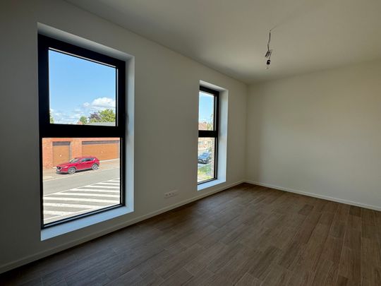 Instapklaar nieuwbouwappartement nabij het centrum van Veurne - Photo 1