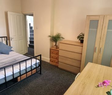 6 bedroom house share to rent - Photo 2