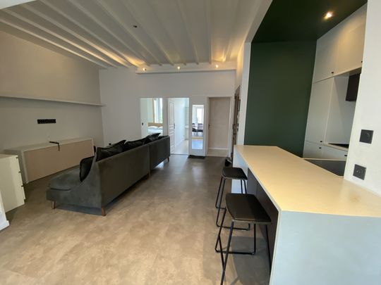 Location Appartement 4 pièces 95m² STE FOY LES LYON 69110 - Photo 1