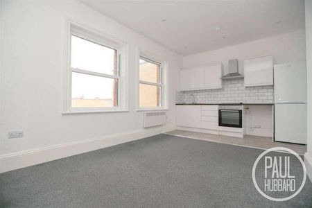 London Road North, Lowestoft, NR32 - Photo 4