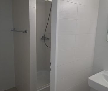 Chambre meublée au coeur de la vieille-ville avec local indépendant - Photo 3