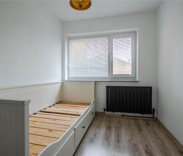 4 bedroom terraced house to rent - Photo 6