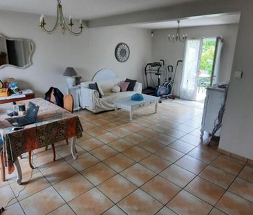 Location Maison 5 pièces 109m² LA RICHE 37520 - Photo 1