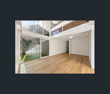 Designer Split Level Living - Photo 1