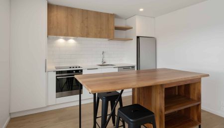 Modern, furnished, city living in Blenheim CBD - Photo 3
