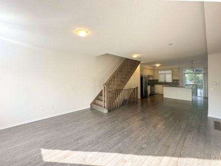 For Lease - 409 Ladycroft Terrace Unit# 27, Mississauga, Ontario - Photo 3