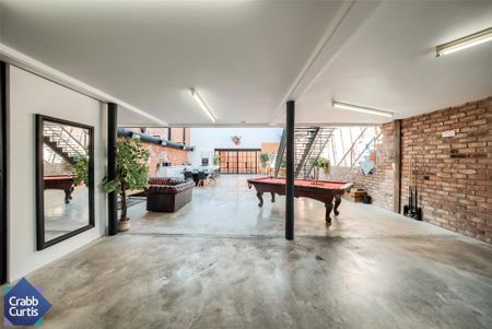 4 bedroom apartment to rent - Photo 2