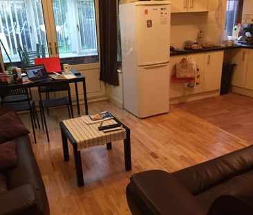 4 bedroom house to rent - Photo 4