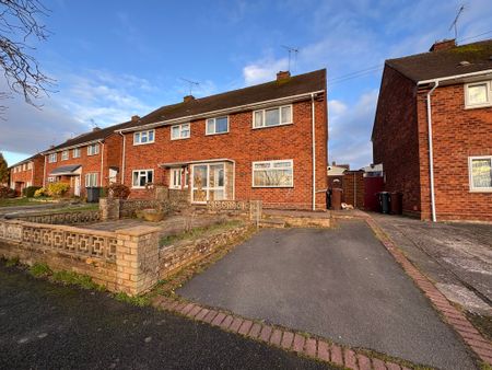 Boundary Way, Warstones, Wolverhampton - Photo 4