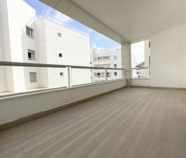 Middle Floor Apartment in San Pedro de Alcántara - Photo 5