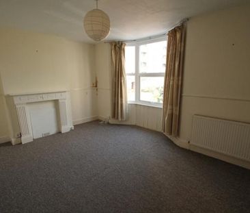2 bedroom ground floor maisonette to rent - Photo 6