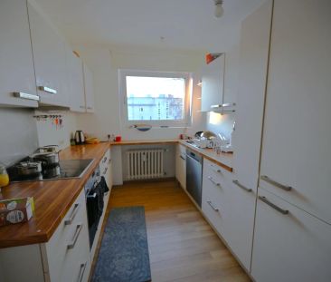 3-Zimmer-Wohnung mit Einbauküche in herrlicher Grünlage am Linzer B... - Foto 1