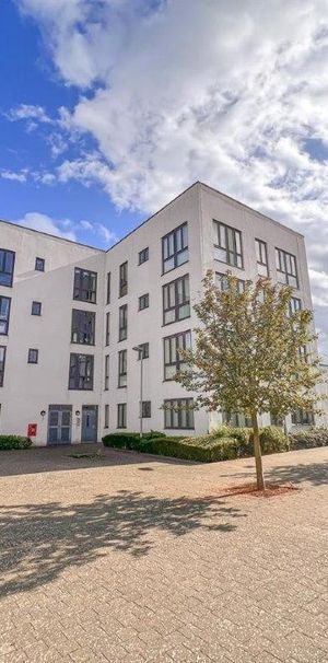 Penn Way, Welwyn Garden City - Photo 2