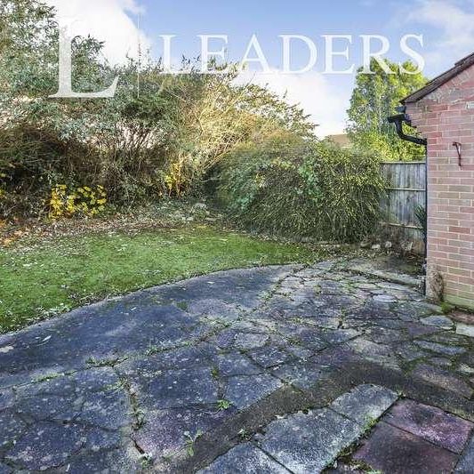 Titchfield Common, PO14 - Photo 1