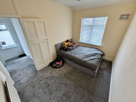 Coneygree Road, Tipton - Photo 3