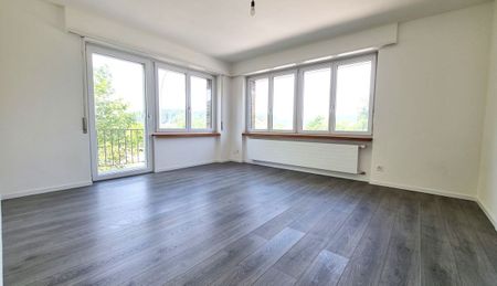 Sanierte 5 Zimmer Wohnung mit zwei Balkons - Photo 4