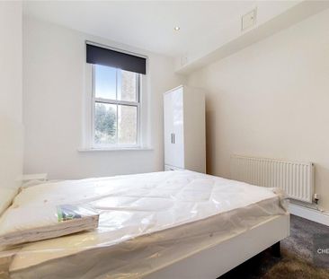 2 bedroom flat in 148 Wellesley Road - Photo 2