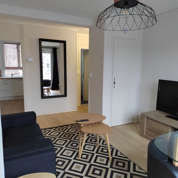 Location Appartement 2 pièces 36m² ORLEANS 45000 - Photo 1