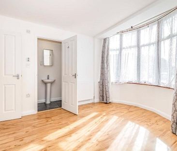 2 bedroom maisonette to rent - Photo 2