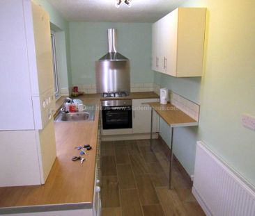 Blandford Road, Salford - Photo 4